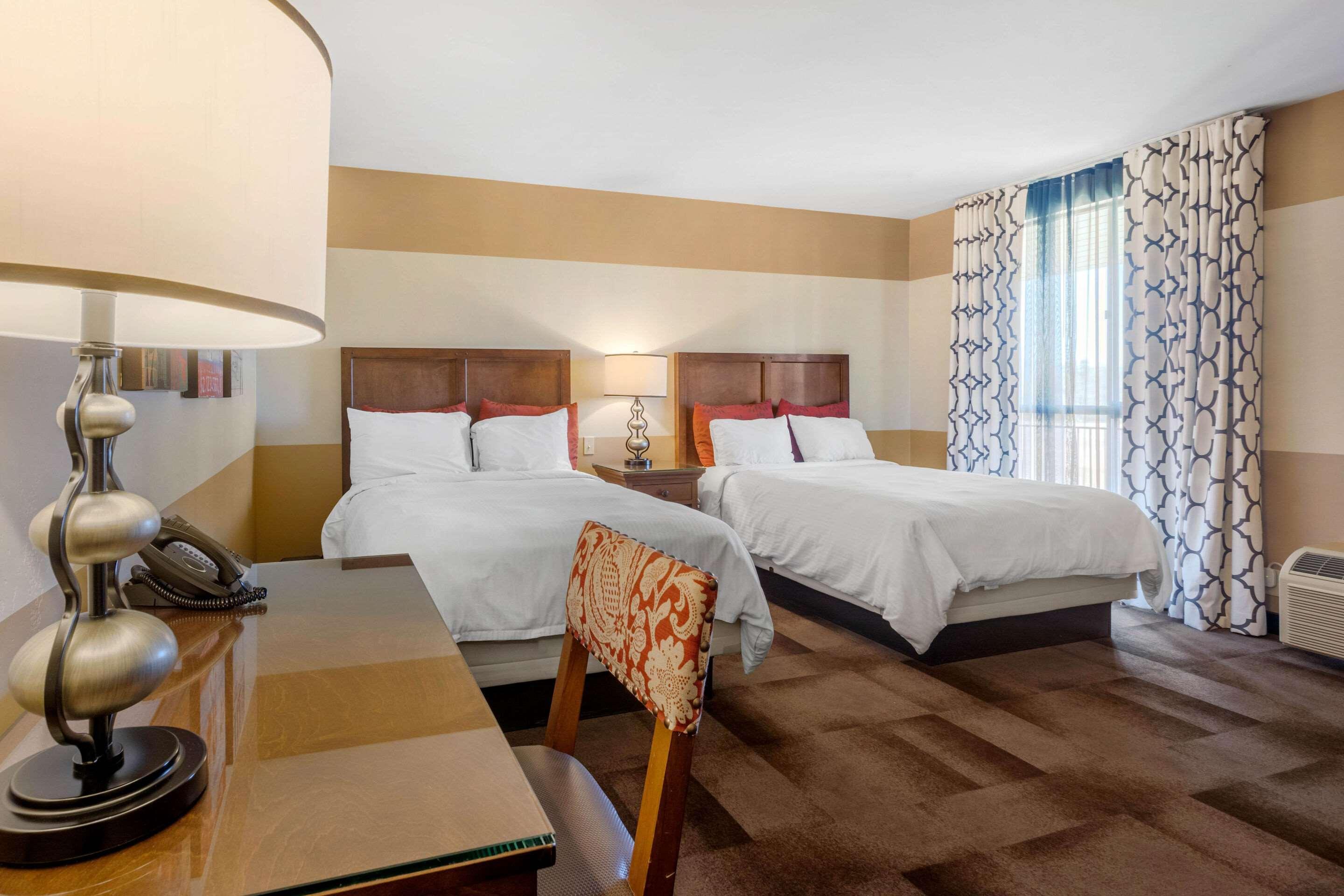 Carlton Oaks Lodge, Ascend Hotel Collection سانتي المظهر الخارجي الصورة