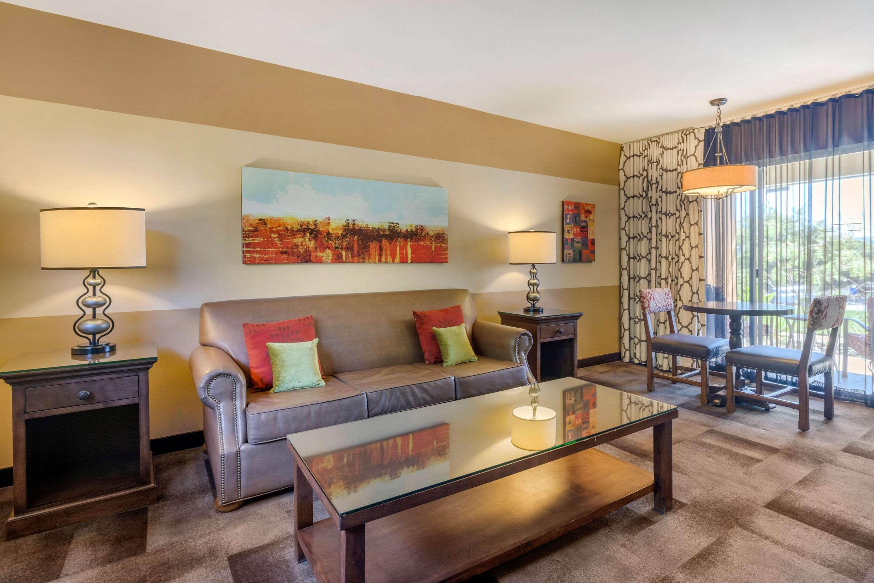Carlton Oaks Lodge, Ascend Hotel Collection سانتي المظهر الخارجي الصورة