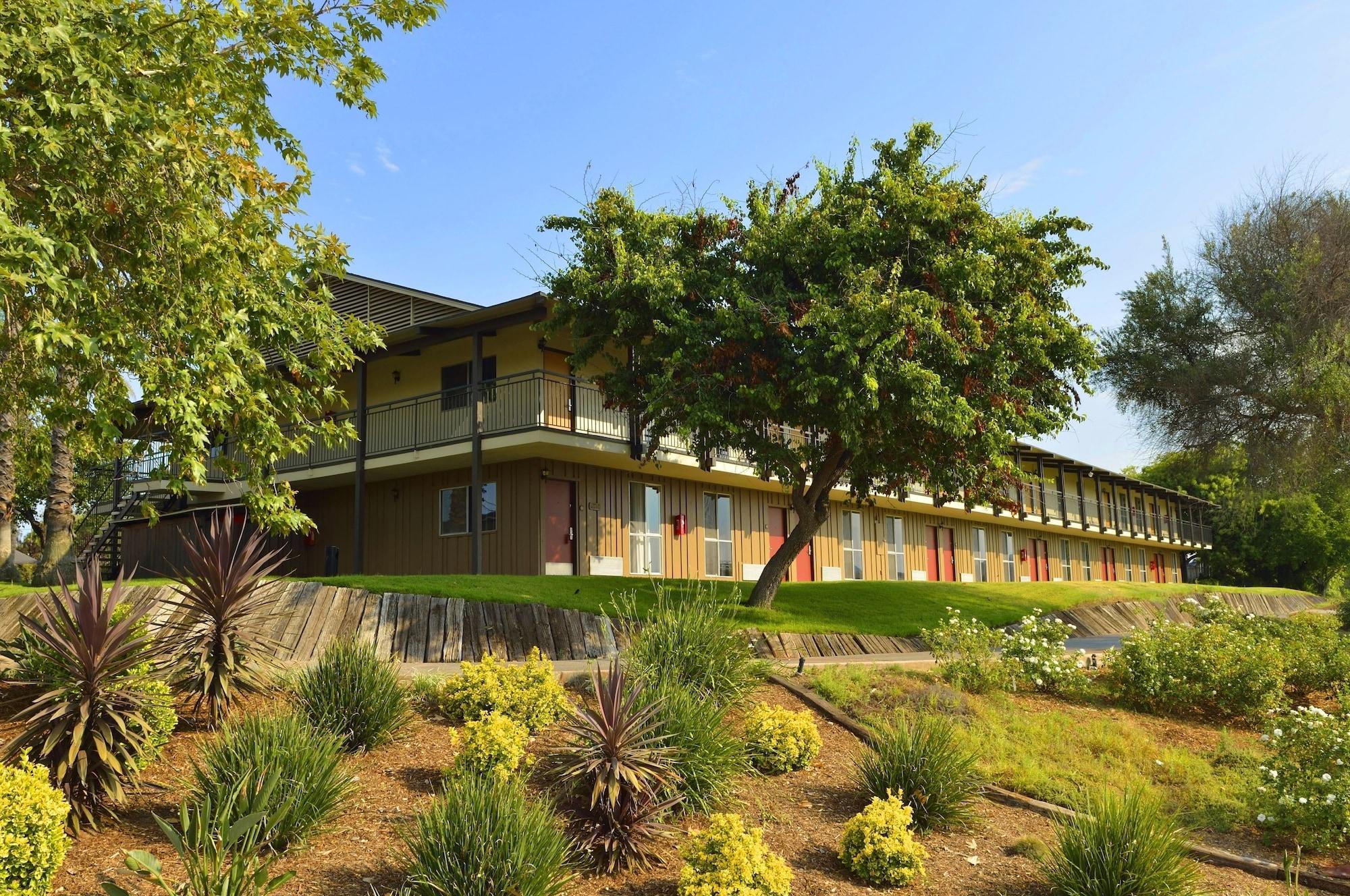 Carlton Oaks Lodge, Ascend Hotel Collection سانتي المظهر الخارجي الصورة