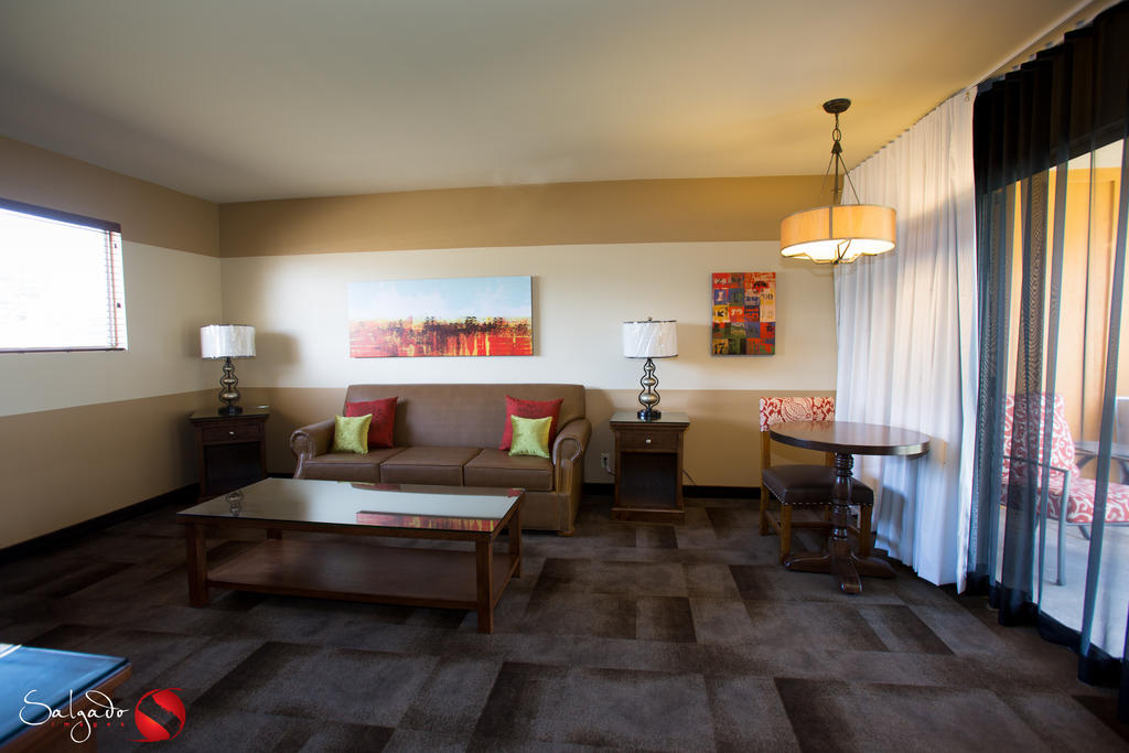Carlton Oaks Lodge, Ascend Hotel Collection سانتي المظهر الخارجي الصورة